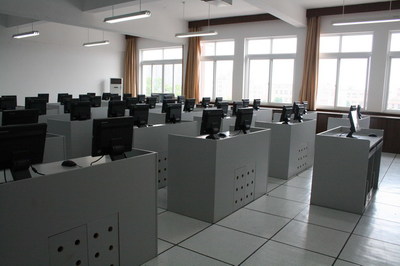 蛟川書院計算機教學設(shè)施 現(xiàn)代化教學環(huán)境的構(gòu)建